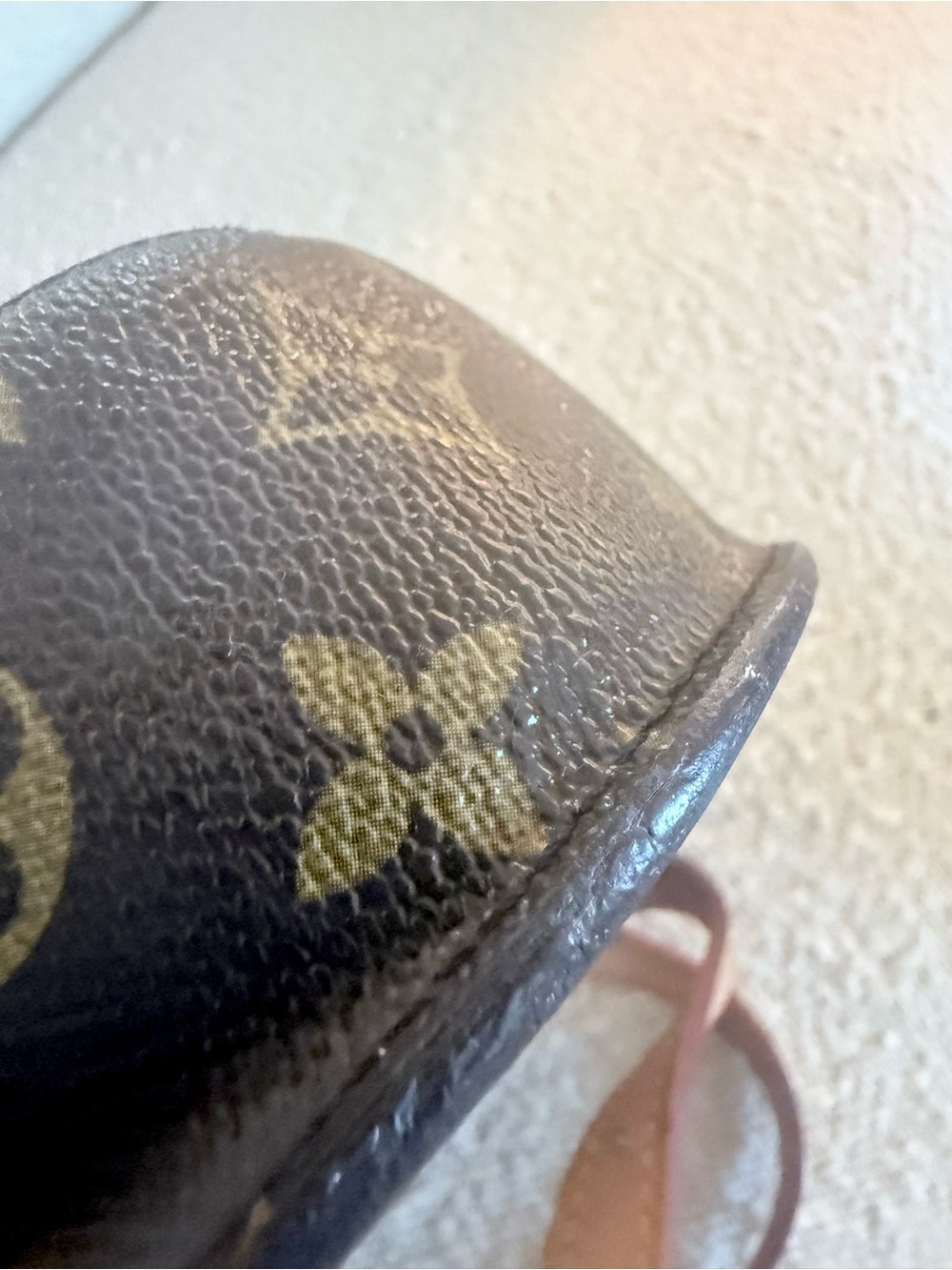 Vintage 1980 Louis Vuitton Monogram Saddle Crossbody with Vachetta Straps. - Picture 14 of 15